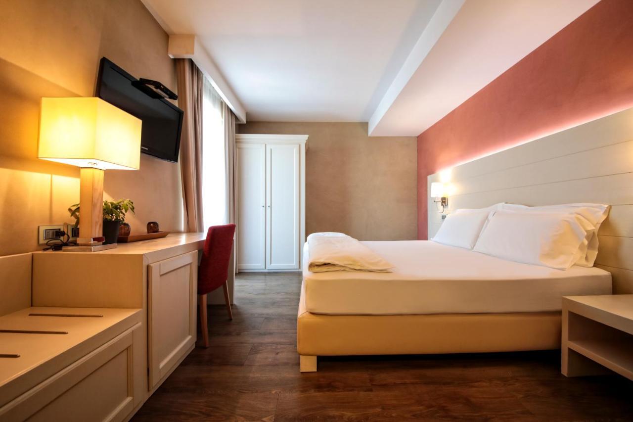 H2O Rooms Moniga del Garda Exterior foto