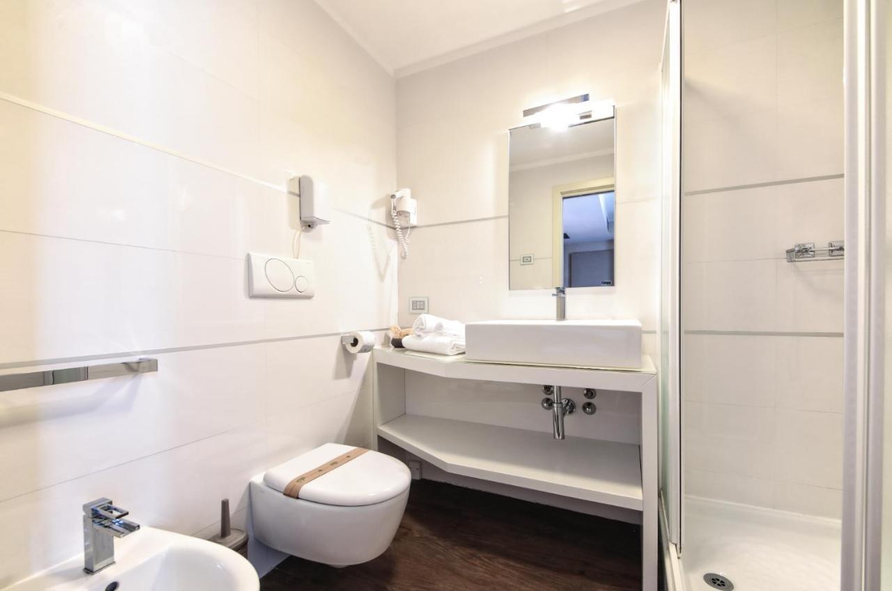 H2O Rooms Moniga del Garda Exterior foto