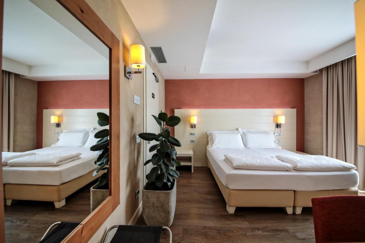 H2O Rooms Moniga del Garda Exterior foto