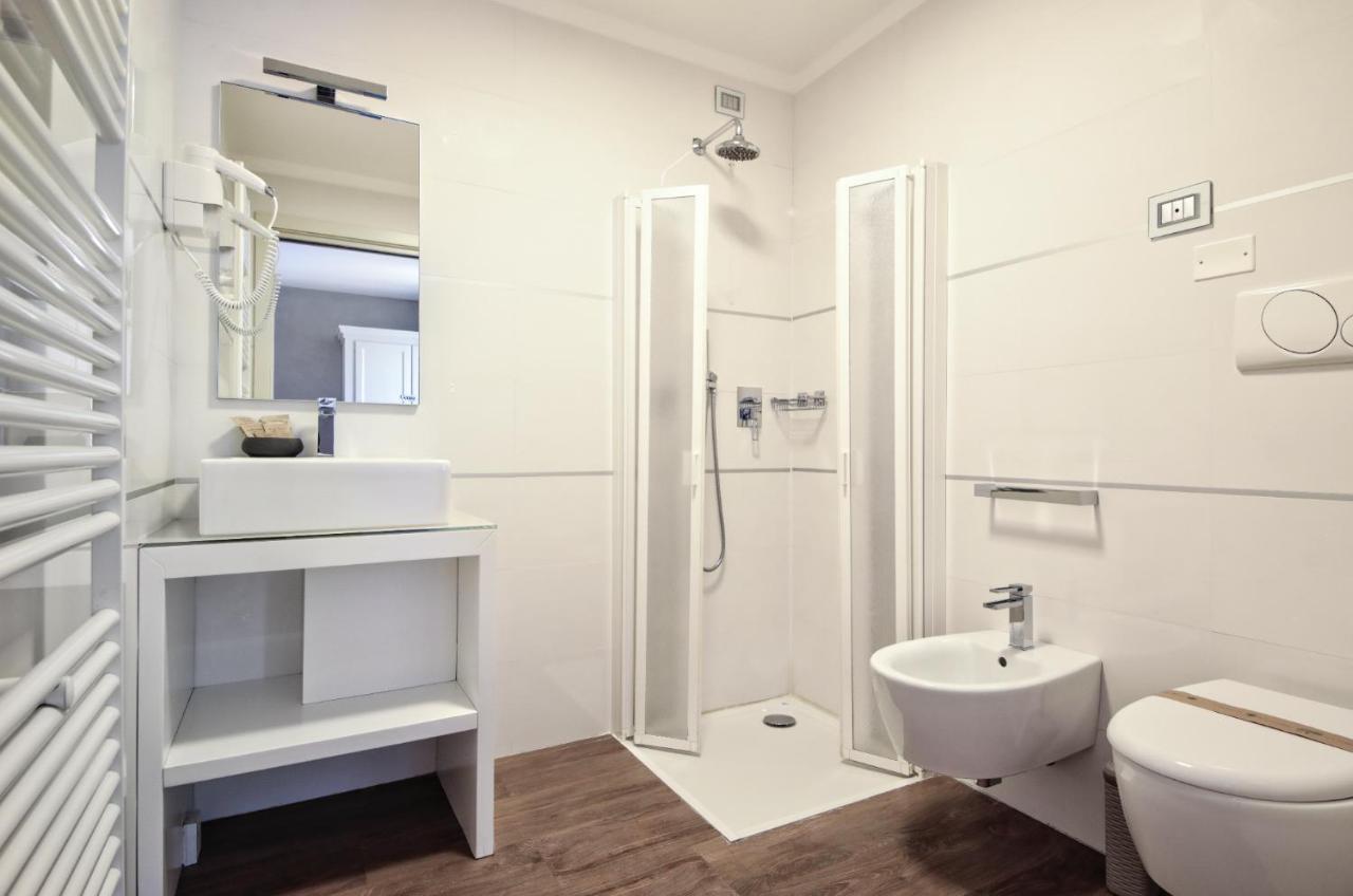 H2O Rooms Moniga del Garda Exterior foto